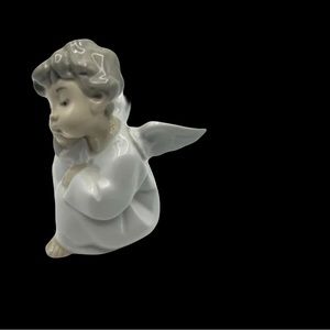 Lladro # 4539 Small Setting Angle Thinking